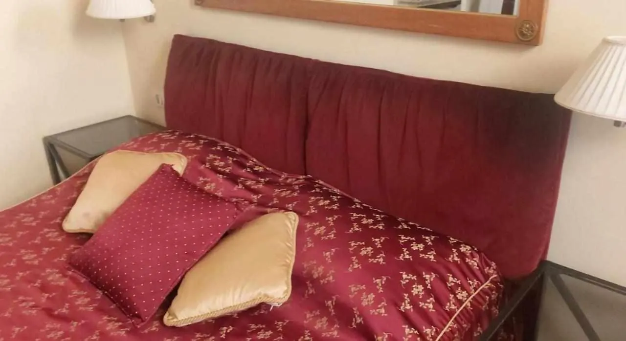 פירנצה Tornabuoni La Petite Suite