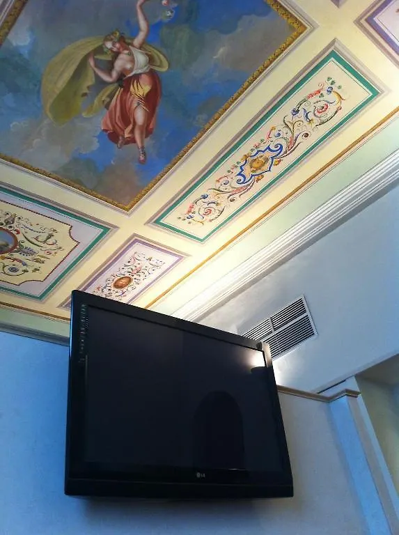 פירנצה Tornabuoni La Petite Suite