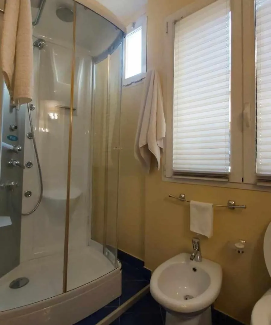 **** מלון דירות פירנצה Tornabuoni La Petite Suite איטליה