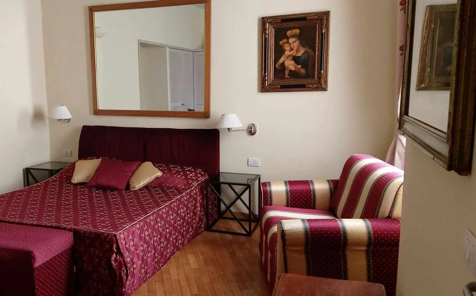 **** מלון דירות פירנצה Tornabuoni La Petite Suite איטליה